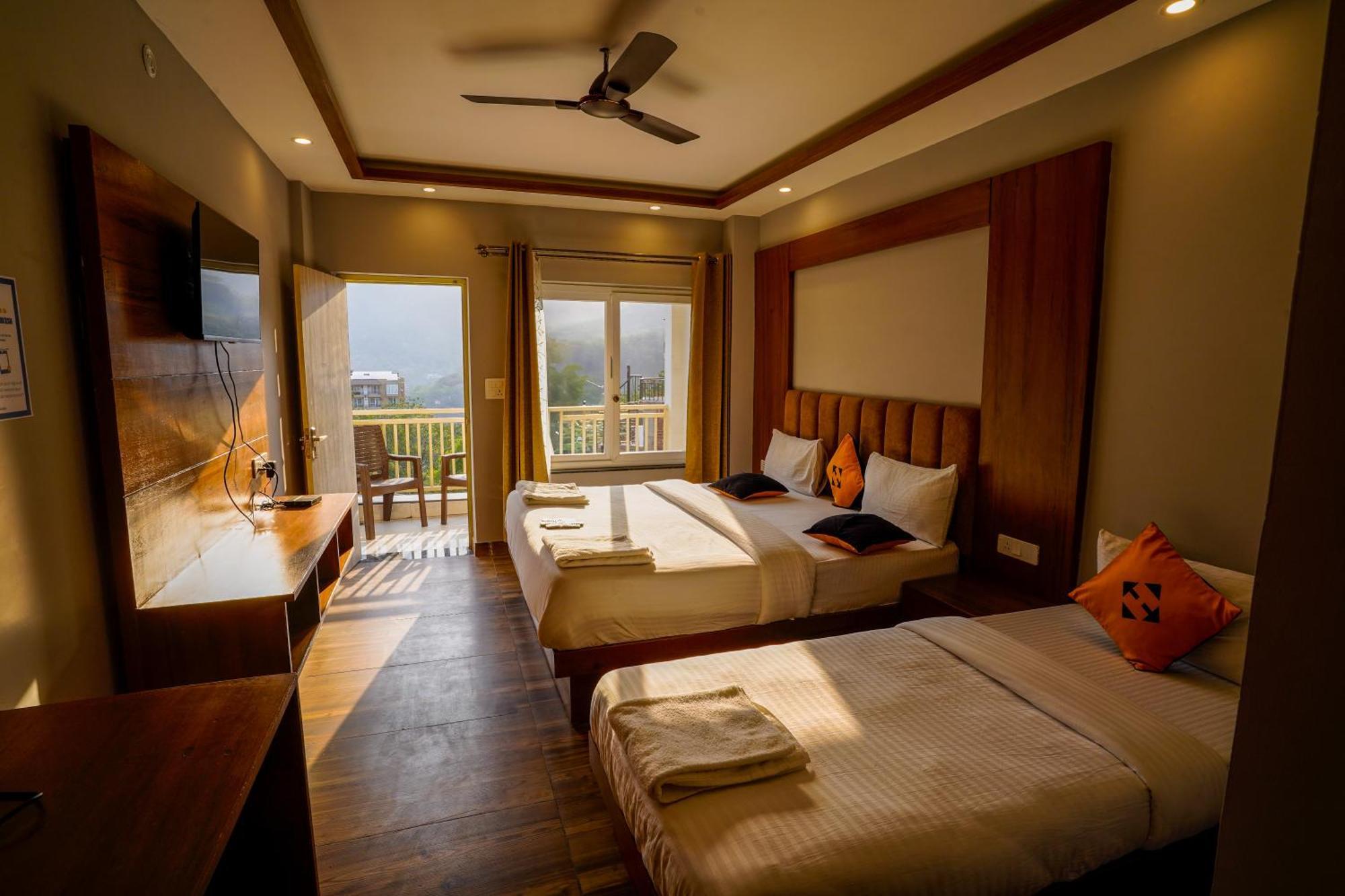 Hide-In Rishikesh, Laxman Jhula Hostel Kültér fotó