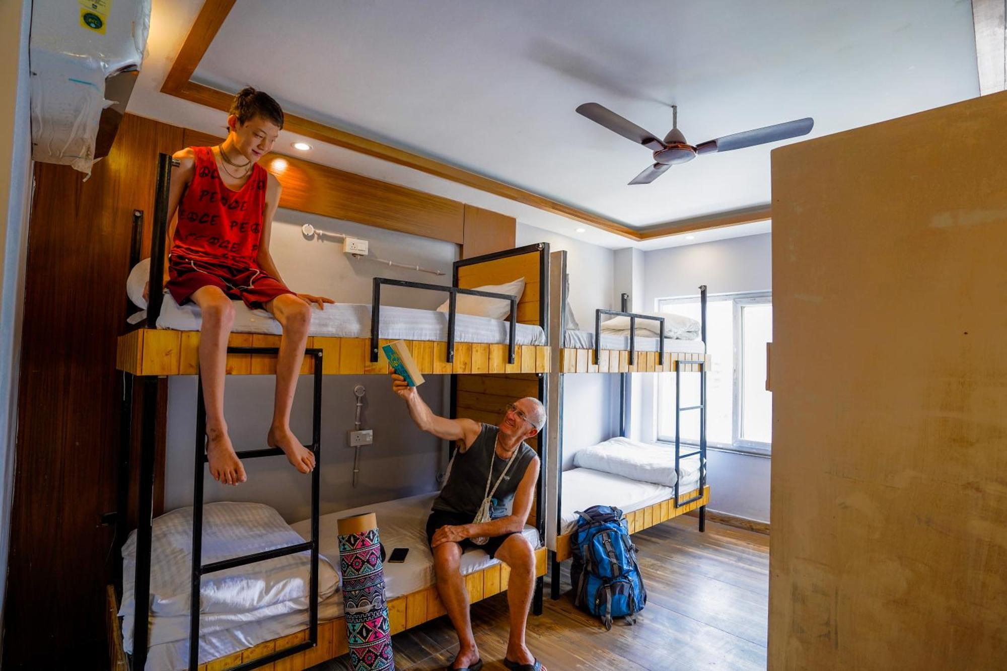 Hide-In Rishikesh, Laxman Jhula Hostel Kültér fotó