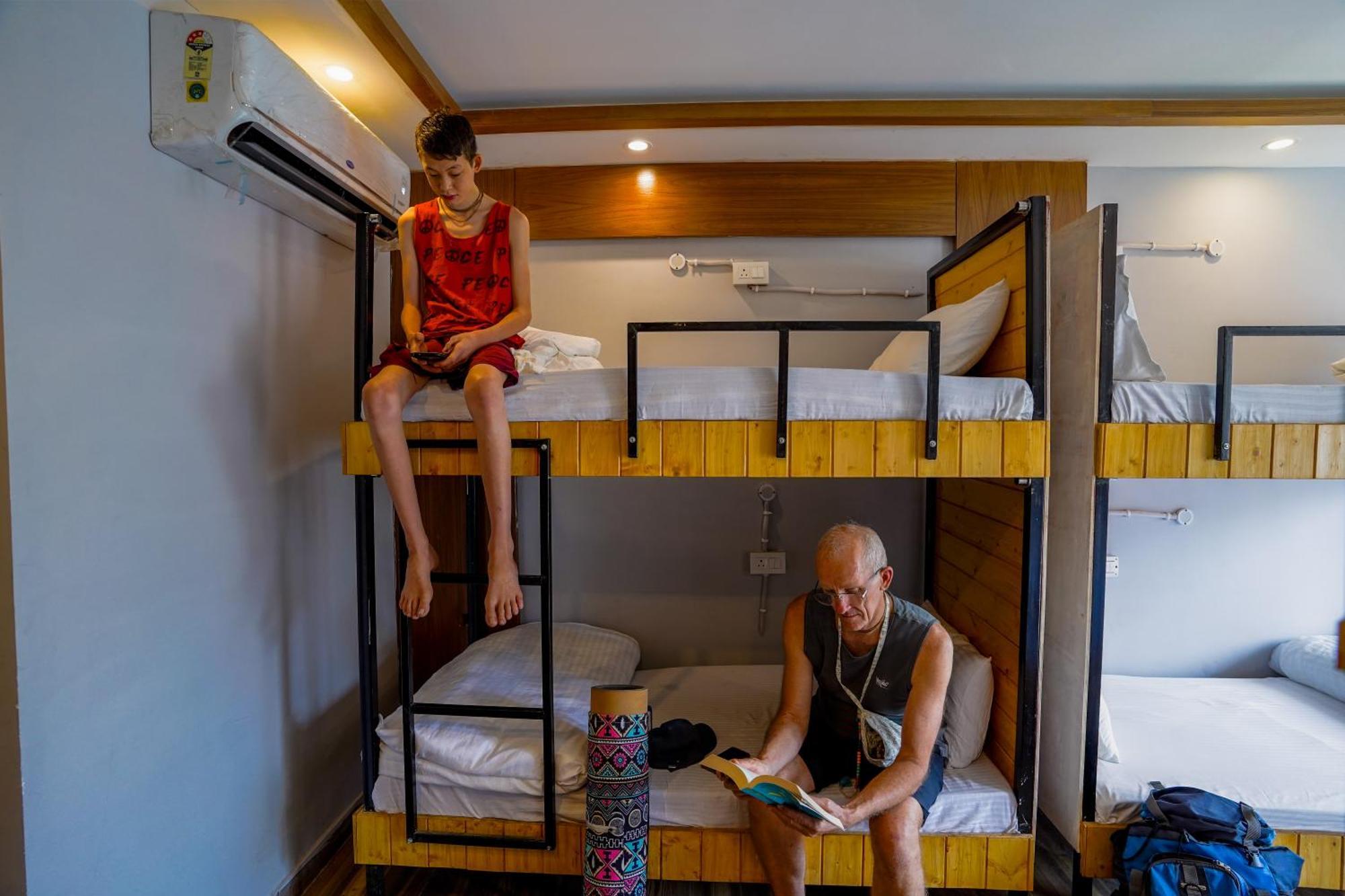 Hide-In Rishikesh, Laxman Jhula Hostel Kültér fotó